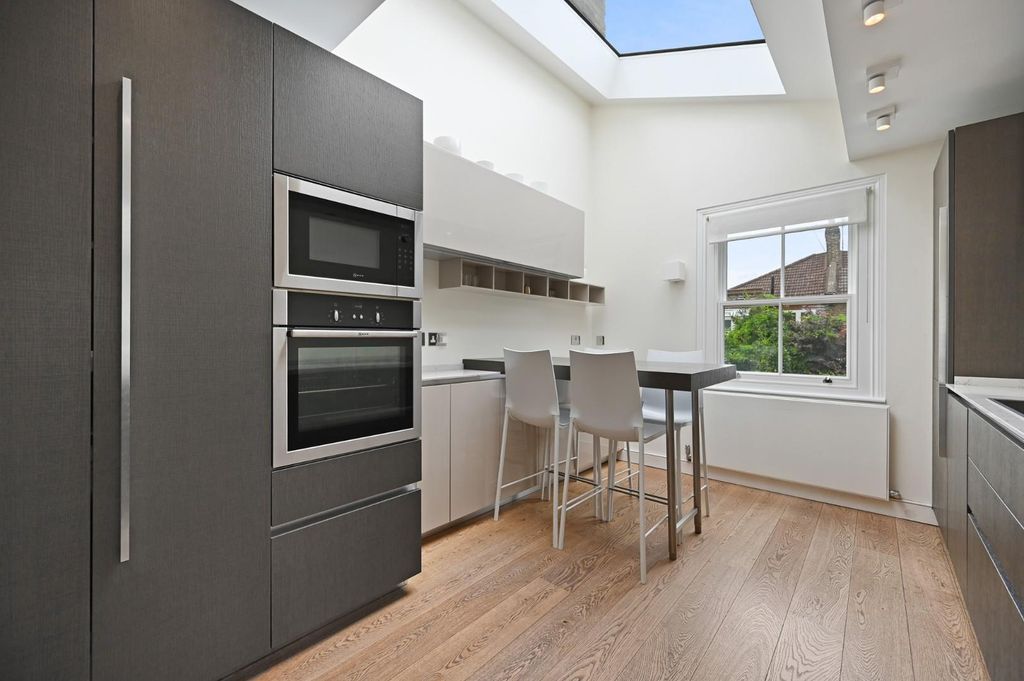 Property photo 2 of 12 Rcfbl- Um Tournay Road- Kitchen 6 (1).Jpg