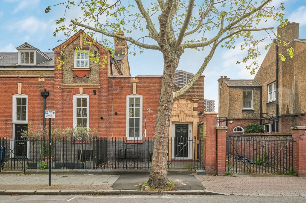 Property photo 1 of 9