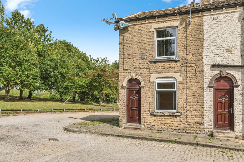 Property photo 1 of 15