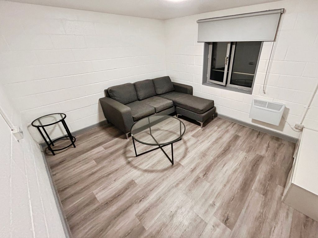 Property photo 1 of 8 Photograph