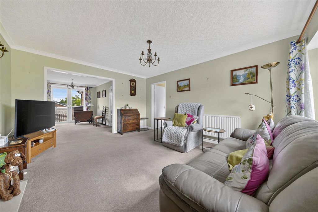Property photo 2 of 19 2