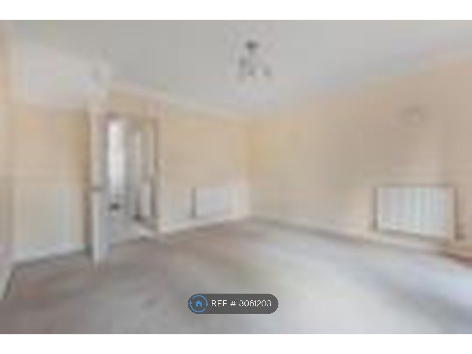 Property photo 3 of 8 Bedroom