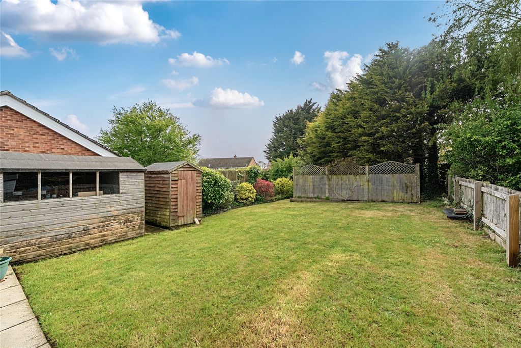 Property photo 3 of 15 Garden