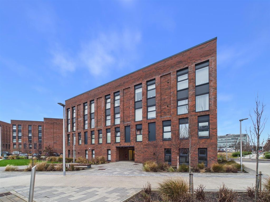 Property photo 1 of 19 Cam03782G0-Pr0261-Still002_Alt.Jpg