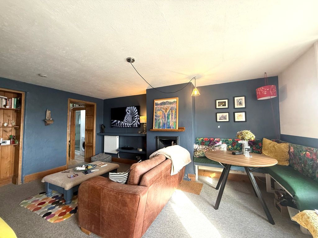 Property photo 3 of 24 13