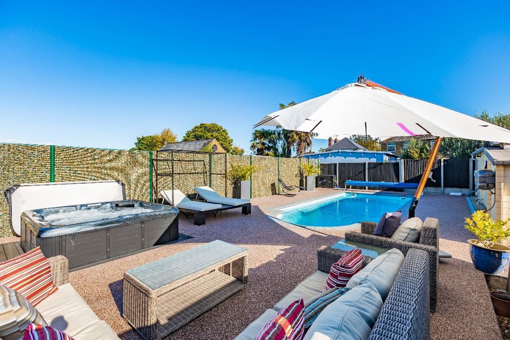 Additional image 32 of 4 bed bungalow for saleCoxes Lane, Ramsgate CT12