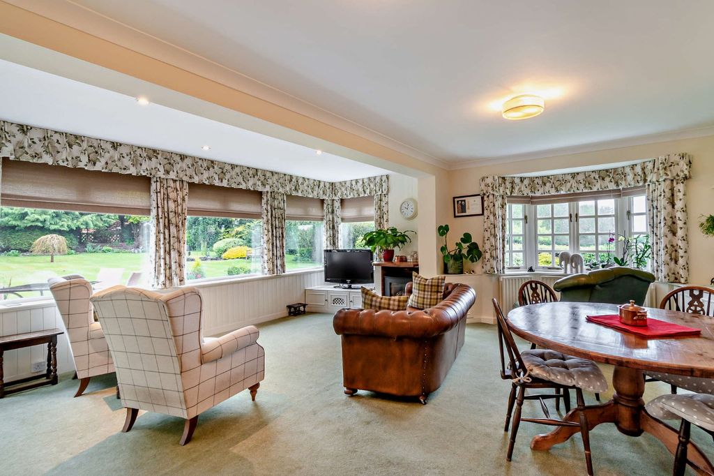 Property photo 3 of 18 Reception Room