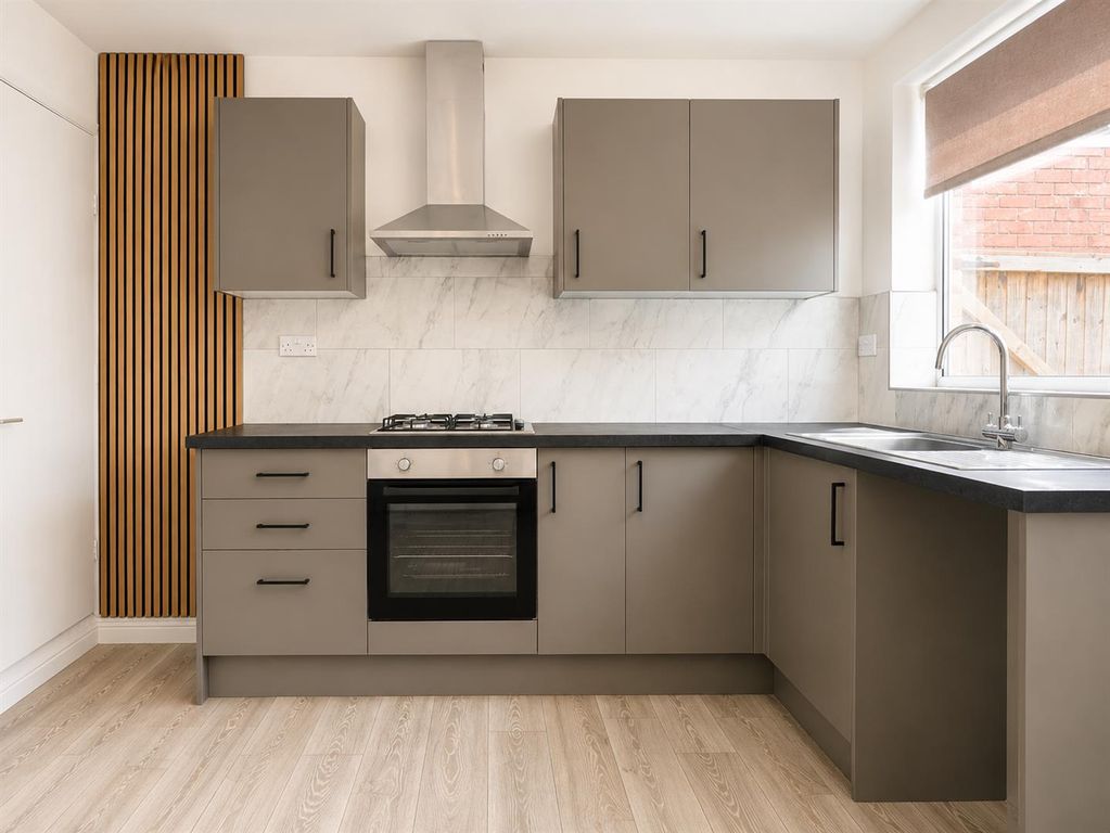 Property photo 3 of 15 15.Png