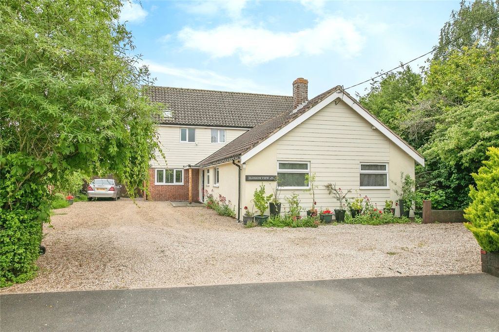 Property photo 3 of 23 Picture No. 24