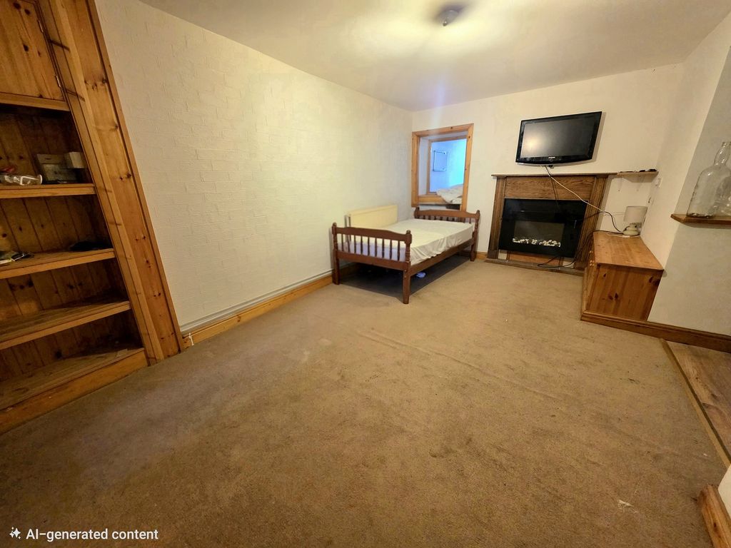 Property photo 3 of 12 Not Specified