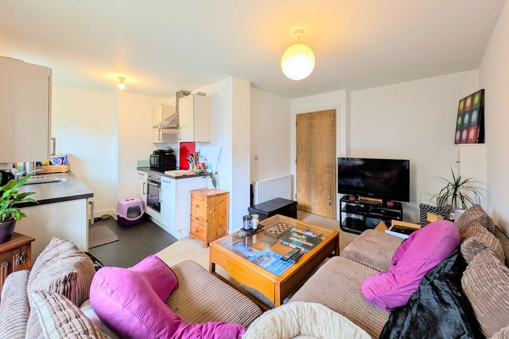 Property photo 2 of 7