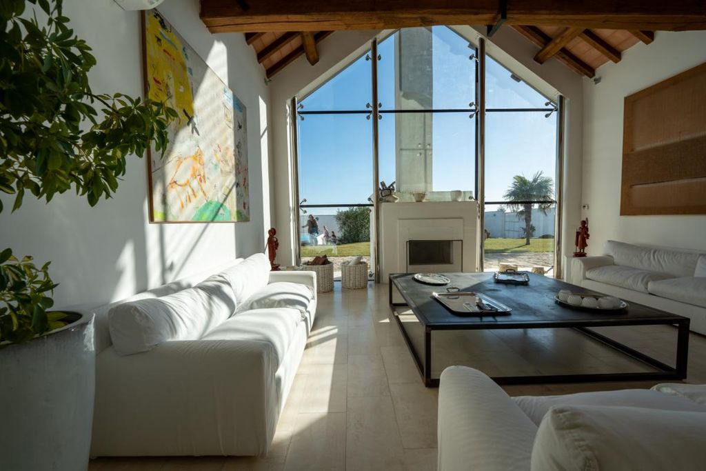 Property photo 1 of 38