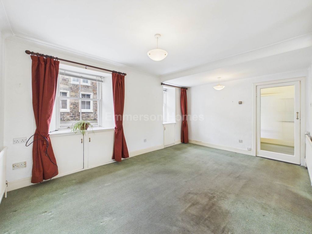 Property photo 2 of 27
