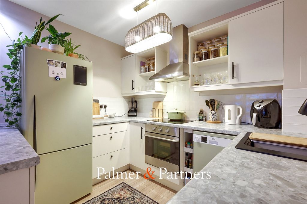 Property photo 2 of 12 Picture No. 05