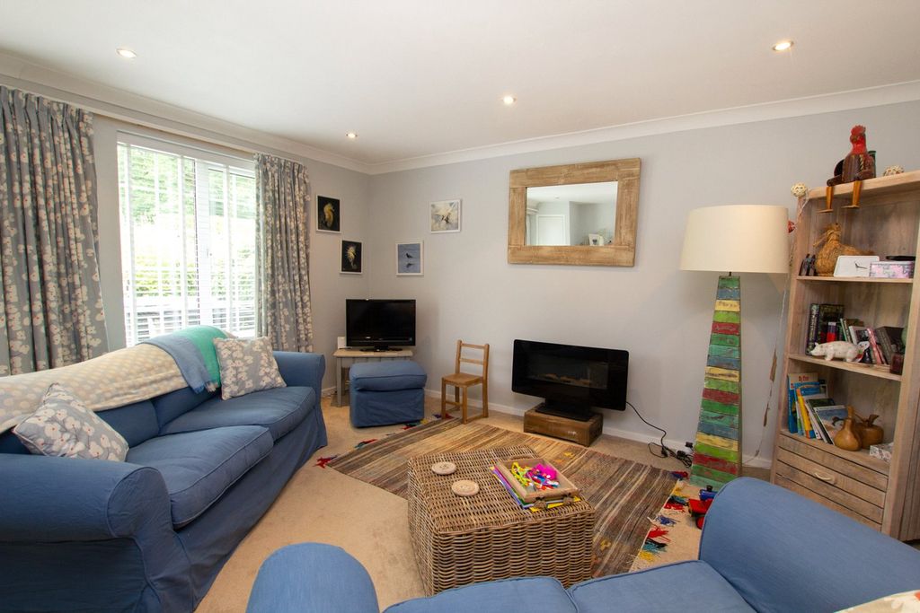 Property photo 3 of 14 Reception Room