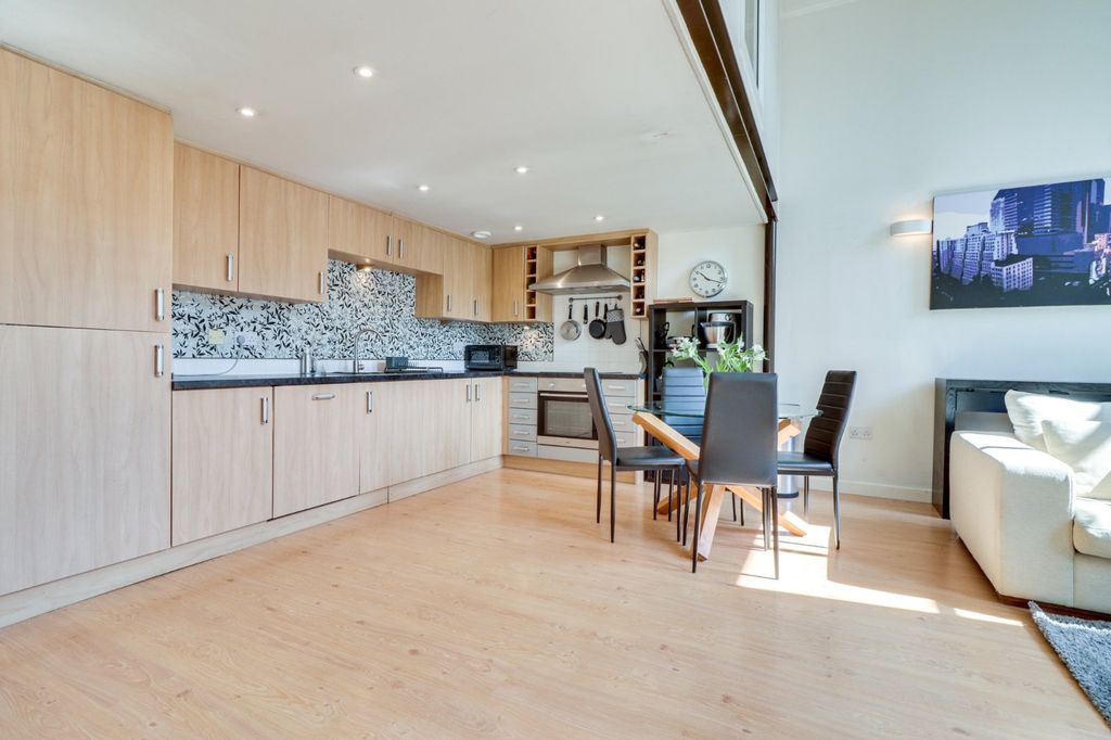 Property photo 3 of 12 Picture No. 09