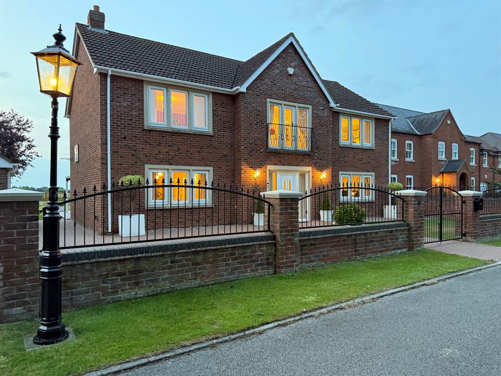 Property photo 1 of 31