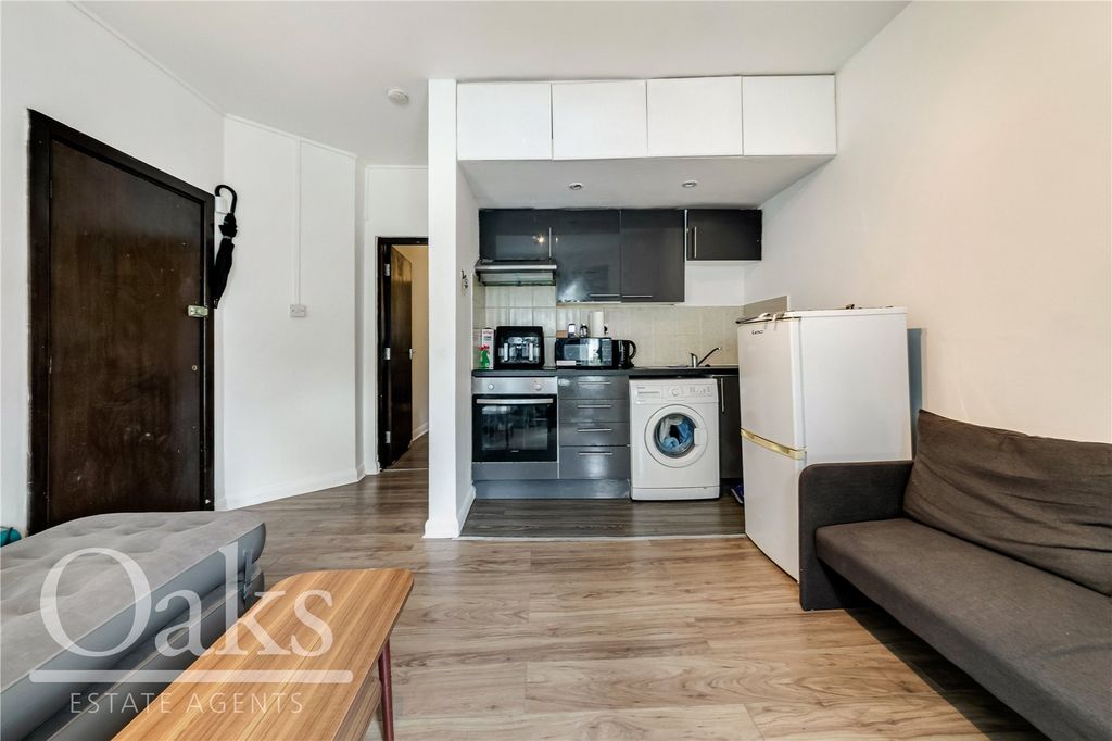 Property photo 3 of 8 Picture No. 07