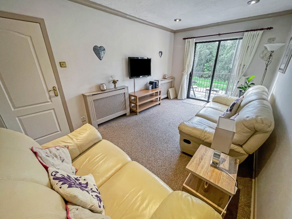 Property photo 2 of 11