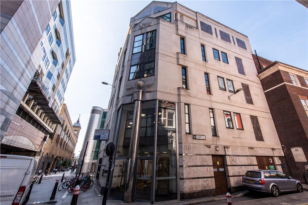 Property photo 1 of 5 Serviced Office To Rent In Dowgate Hill, Dowgate H