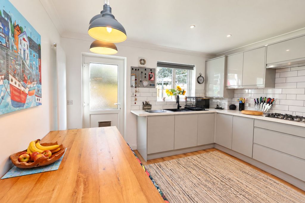Property photo 3 of 26 Kitchen/Diner
