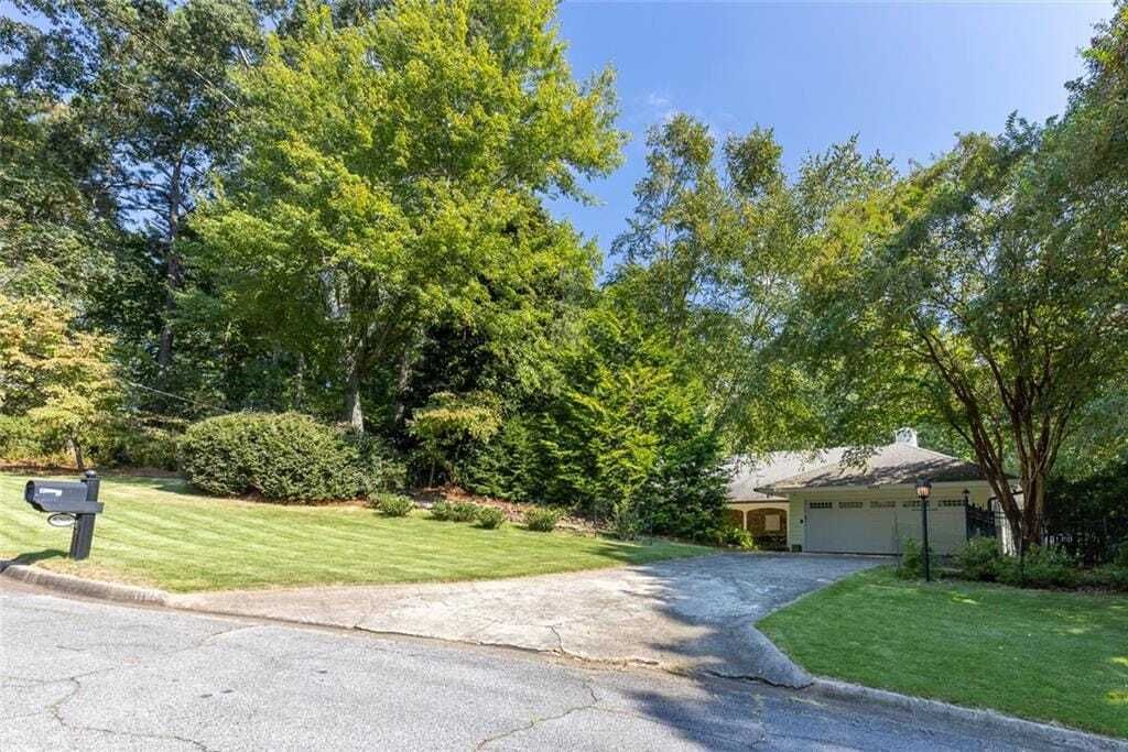 Property photo 1 of 31