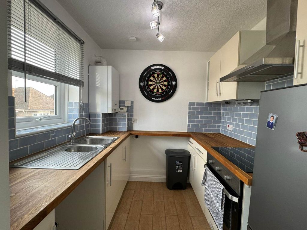 Property photo 2 of 4