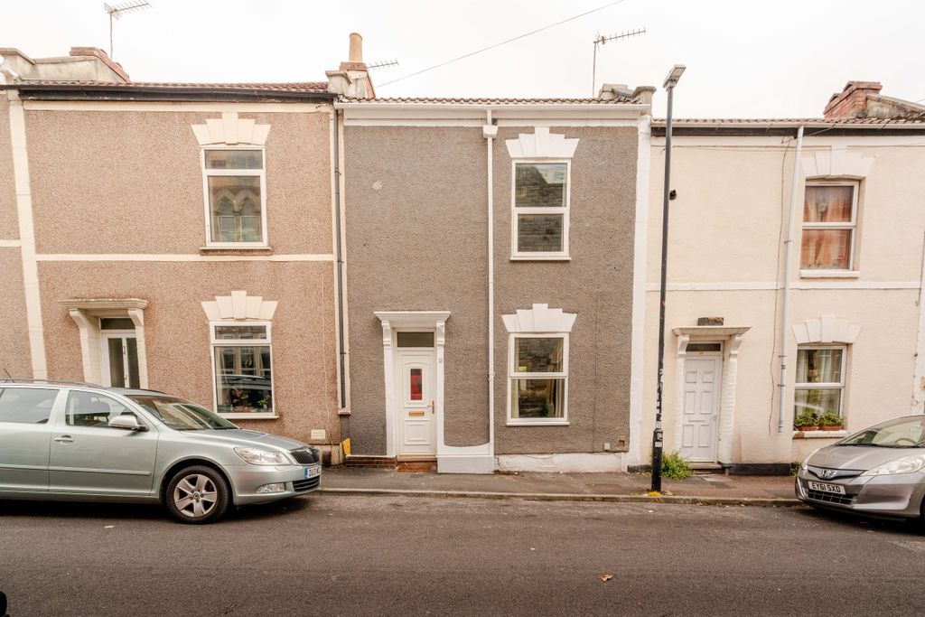 Property photo 1 of 21 21