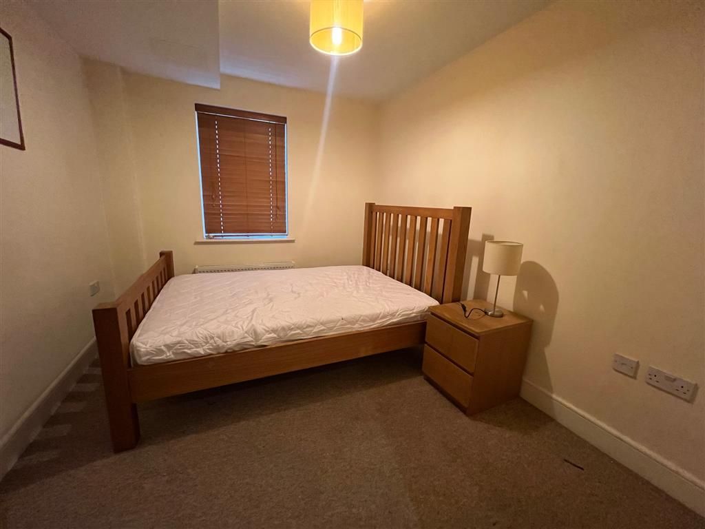 Property photo 2 of 8 Bedroom