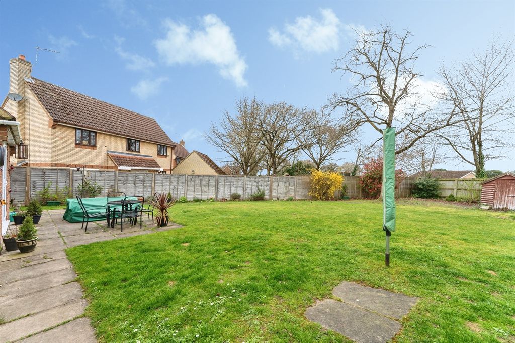 Property photo 2 of 18