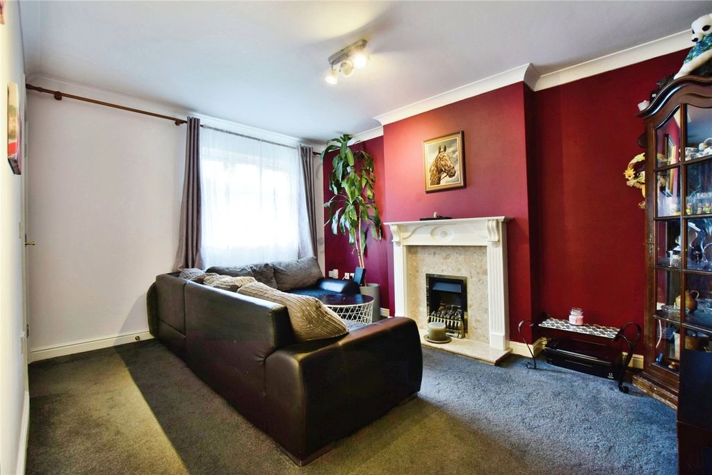 Property photo 3 of 13 Photography
