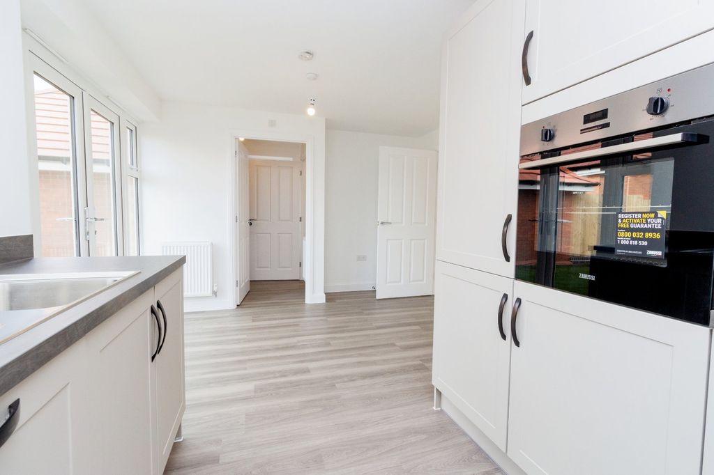 Property photo 3 of 14 Picture No. 18