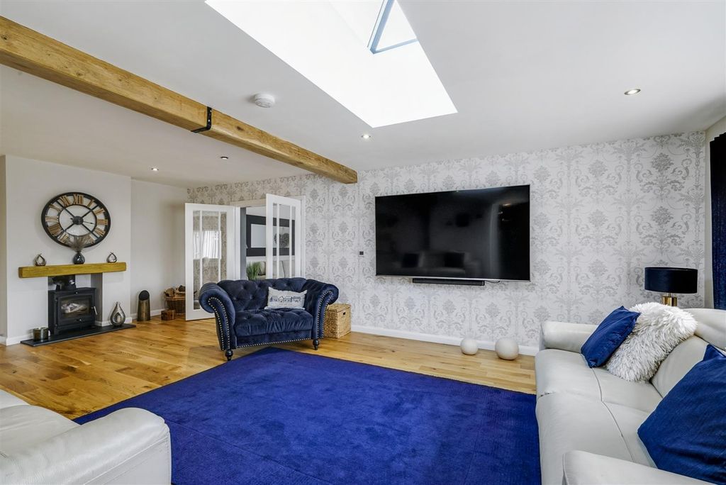 Property photo 2 of 49 Lounge/Sitting Room