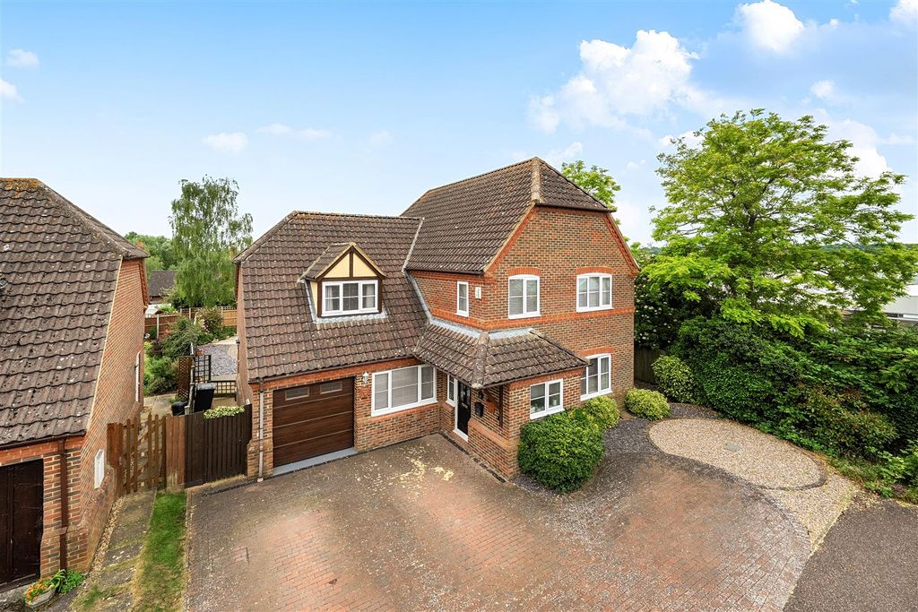Property photo 1 of 18 1-6A1Db815d4Be3-1470427-1-6A1Db38F31Ab6-1.Jpg