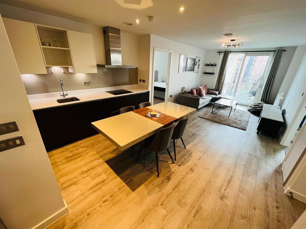 Property photo 2 of 13