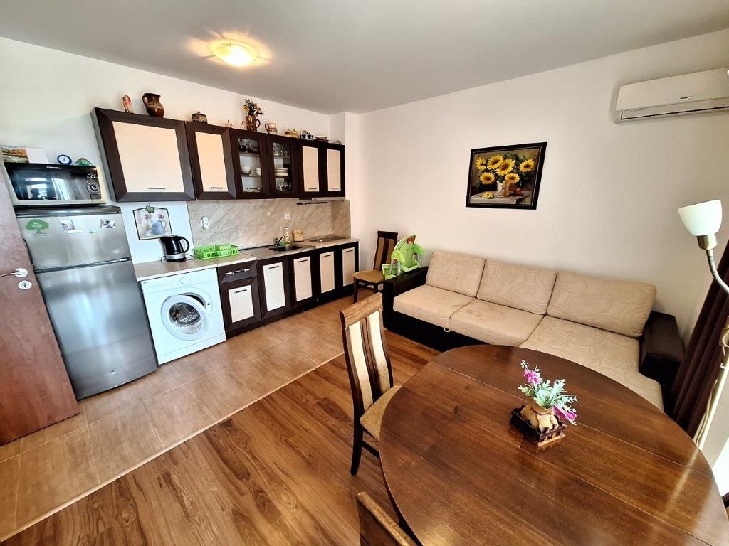 Property photo 2 of 13