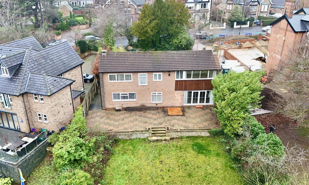 Property photo 1 of 21