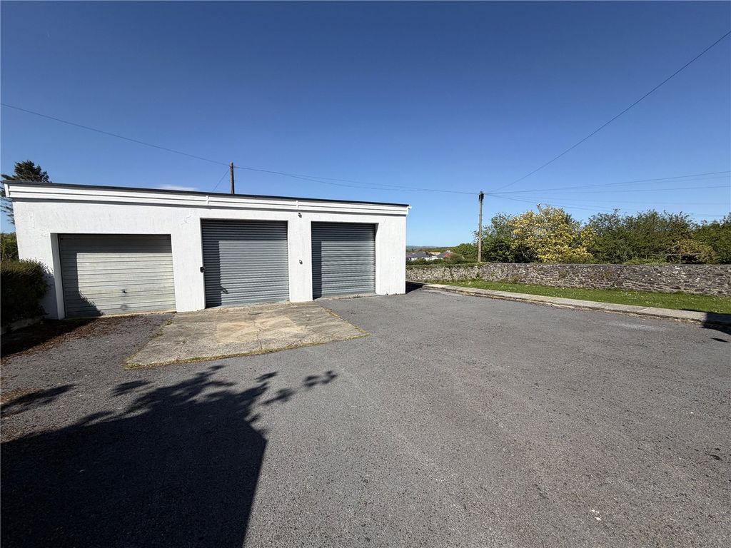 Property photo 3 of 21 Picture No. 32
