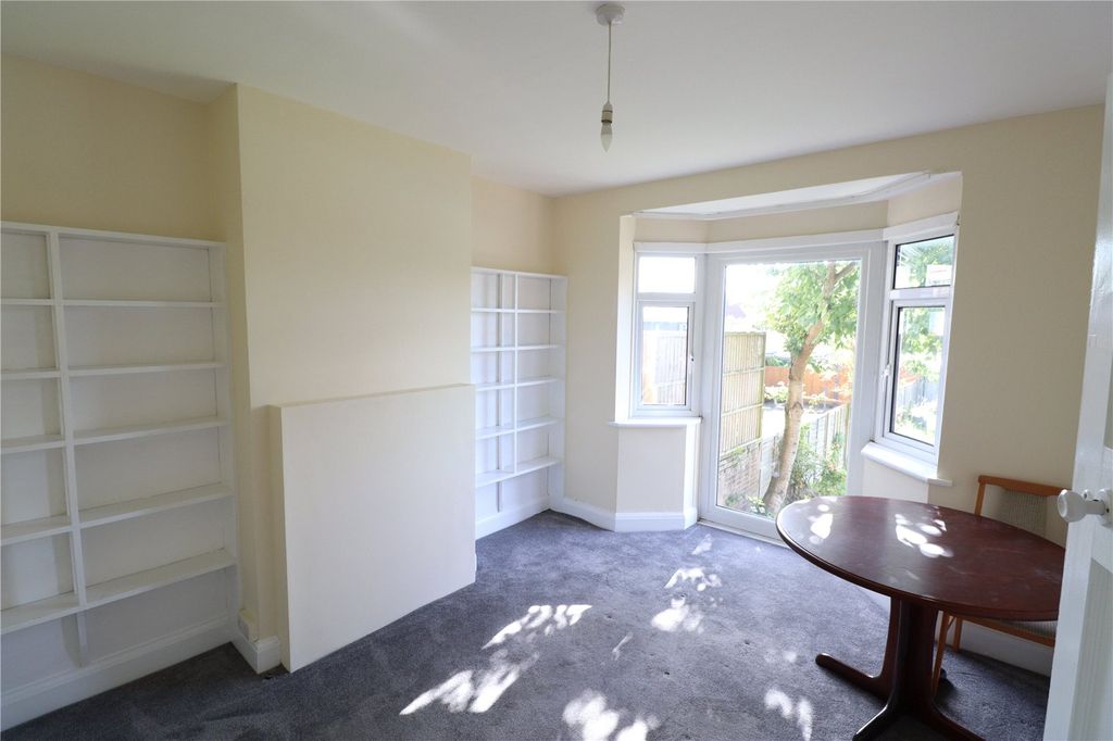 Property photo 3 of 10 Picture No. 09
