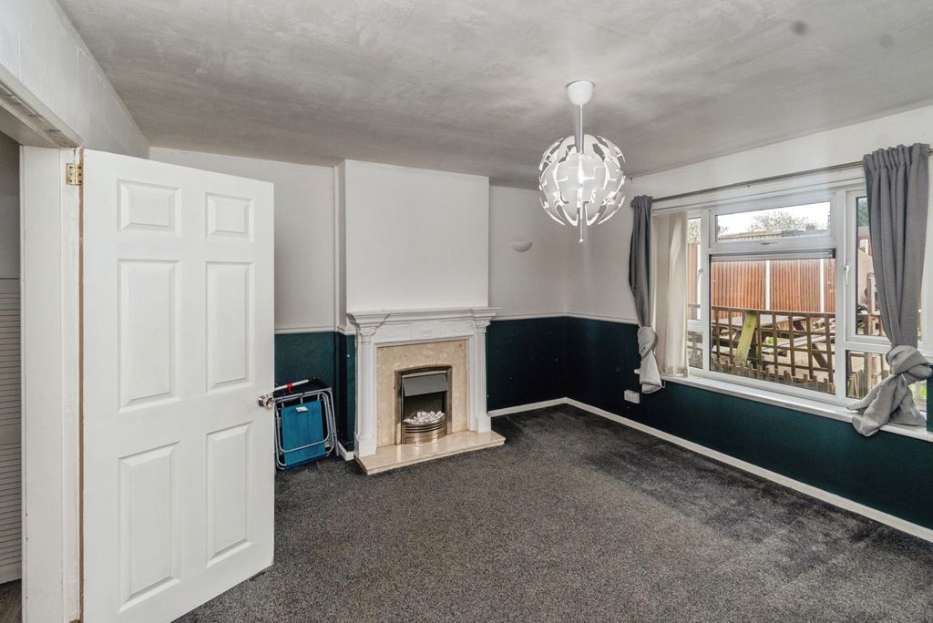 Property photo 3 of 19 Pbox-Img.Jpg