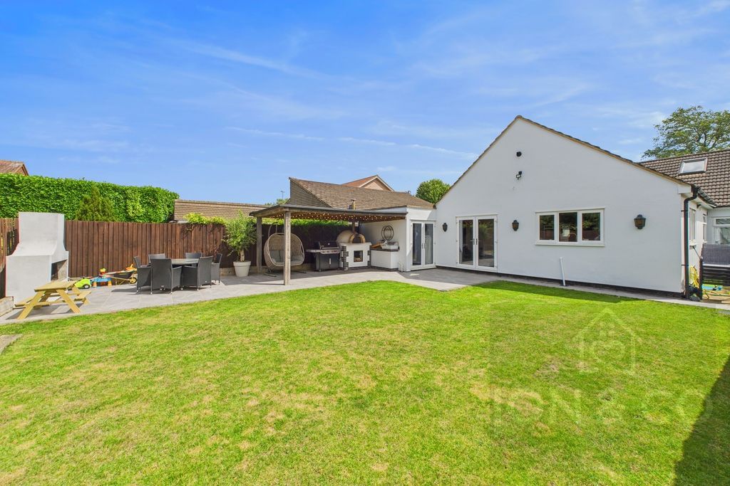 Property photo 3 of 29