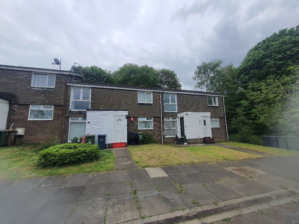 Property photo 1 of 5