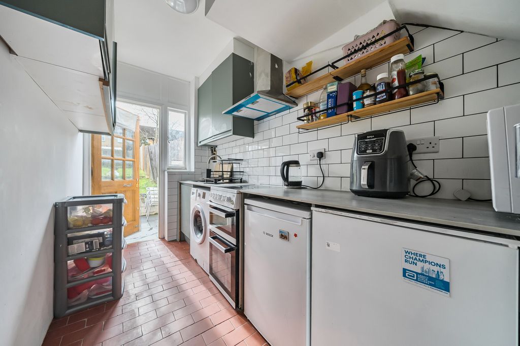 Property photo 3 of 13 Kitchen