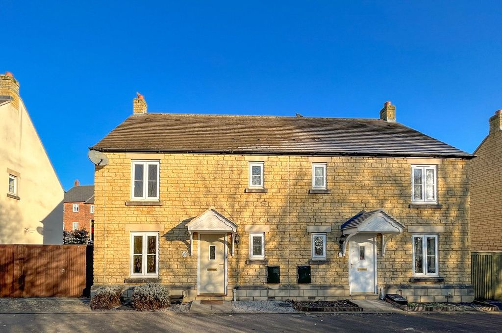 Property photo 1 of 15 Front External