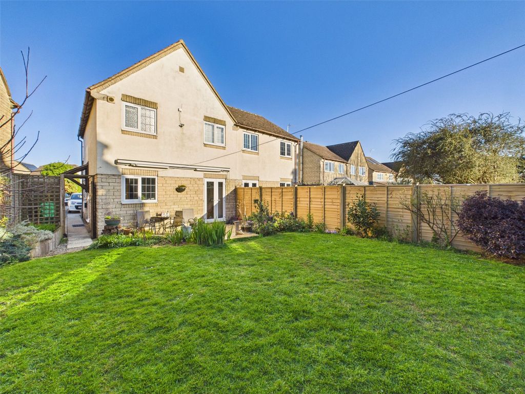 Property photo 1 of 12 Picture No. 26