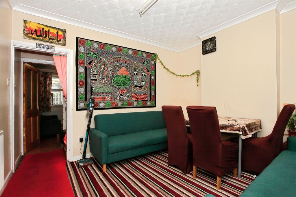 Property photo 3 of 10