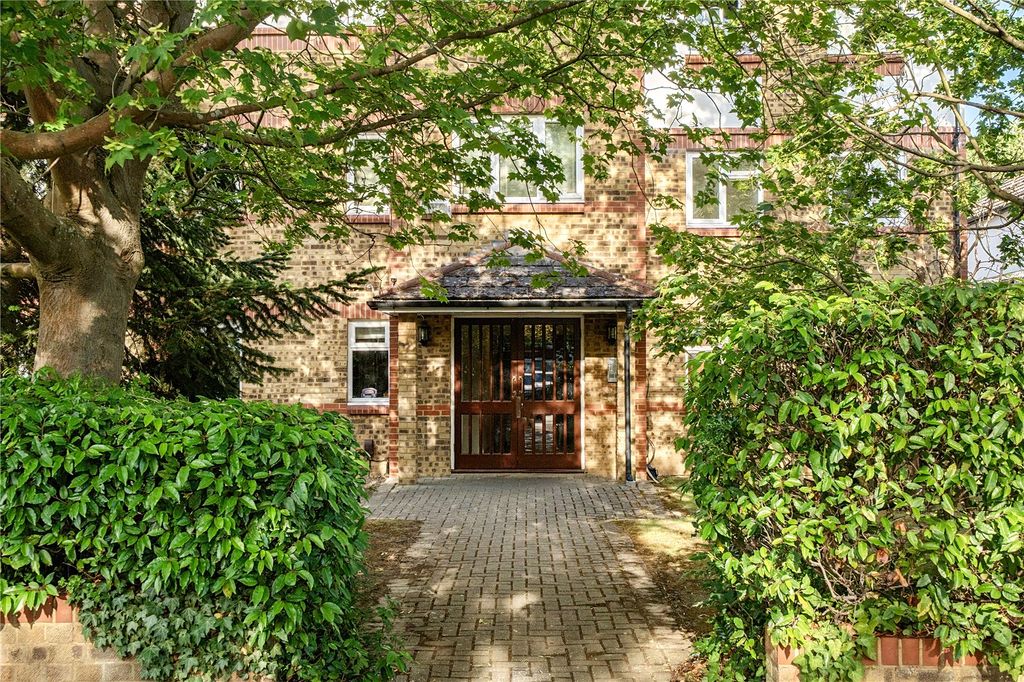 Property photo 2 of 17 Picture No. 20