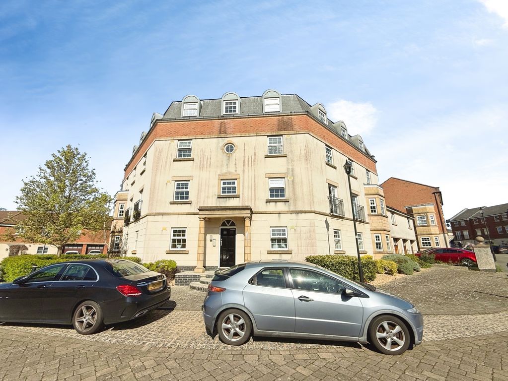 Property photo 1 of 11 External