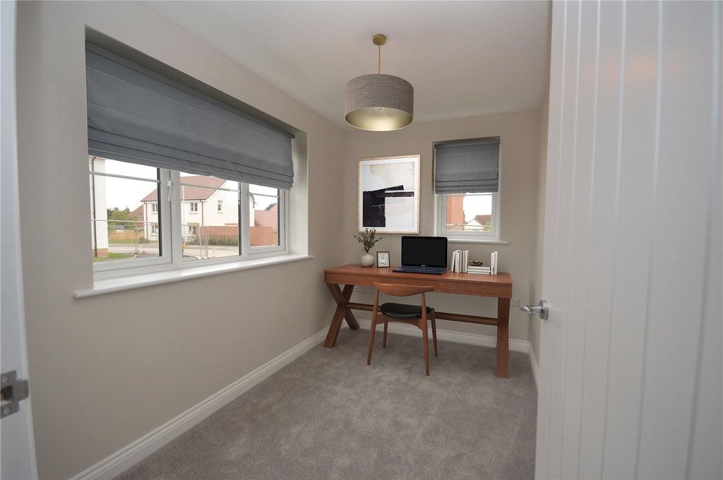 Property photo 2 of 17 Picture No. 10