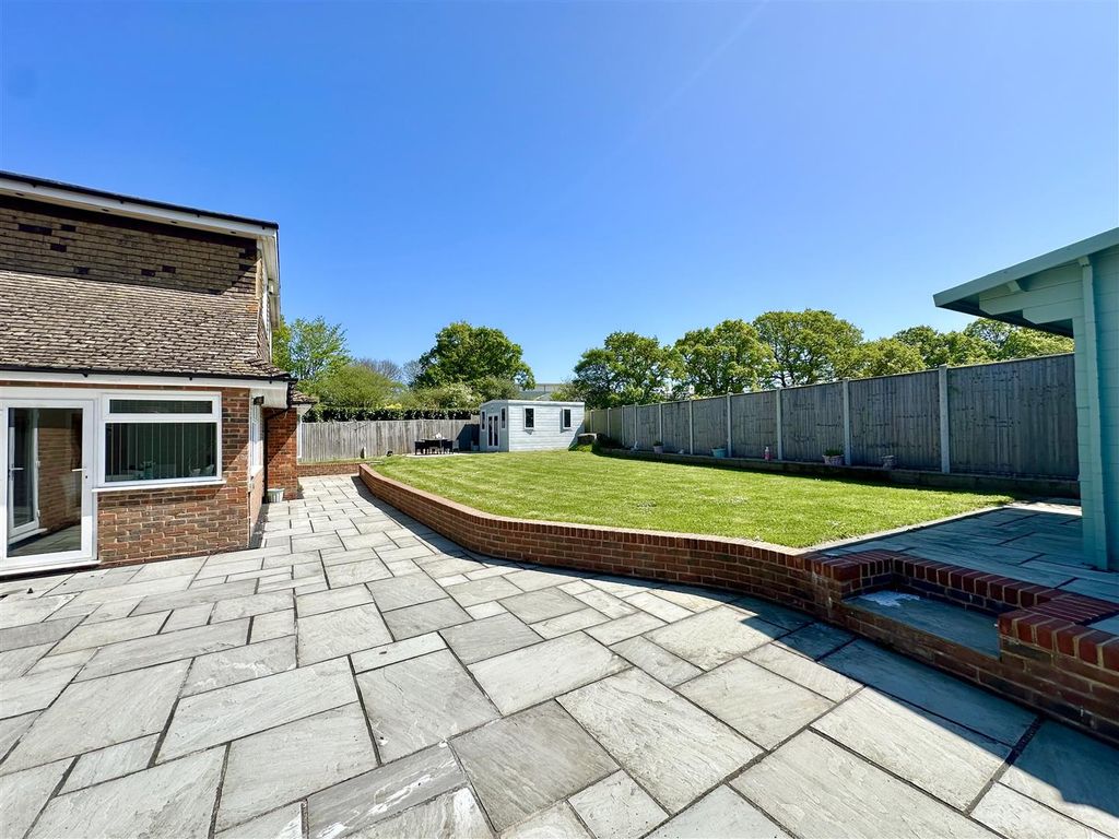 Property photo 3 of 21